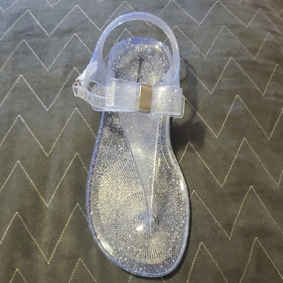 GIRLS AMERICAN EAGLE CLEAR SANDALS - Picture 4 of 7
